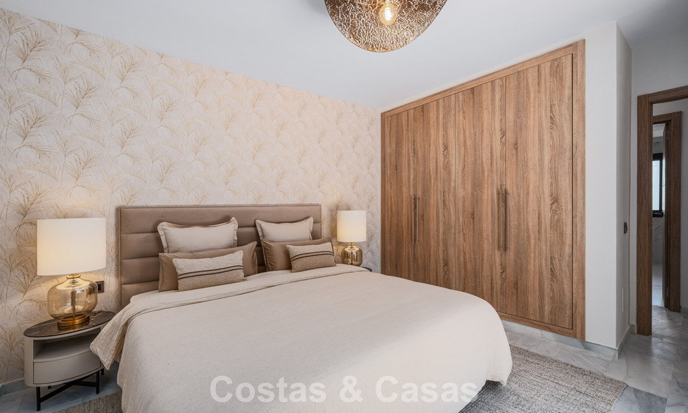 Stijlvolle zuiderse familiewoning te koop in Nueva Andalucia’s golfvallei, Marbella 781873