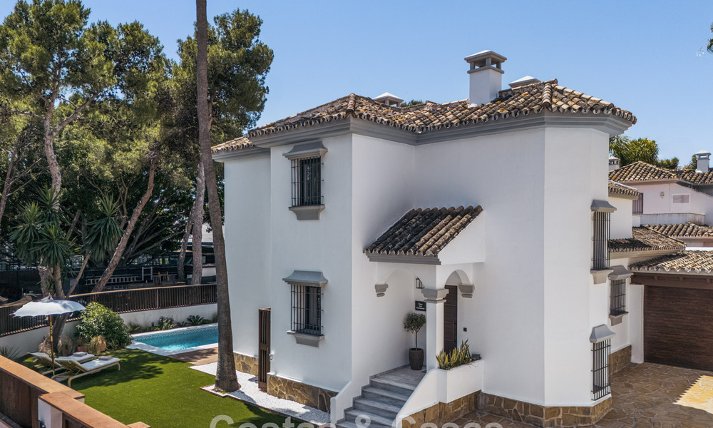 Stijlvolle zuiderse familiewoning te koop in Nueva Andalucia’s golfvallei, Marbella 781876