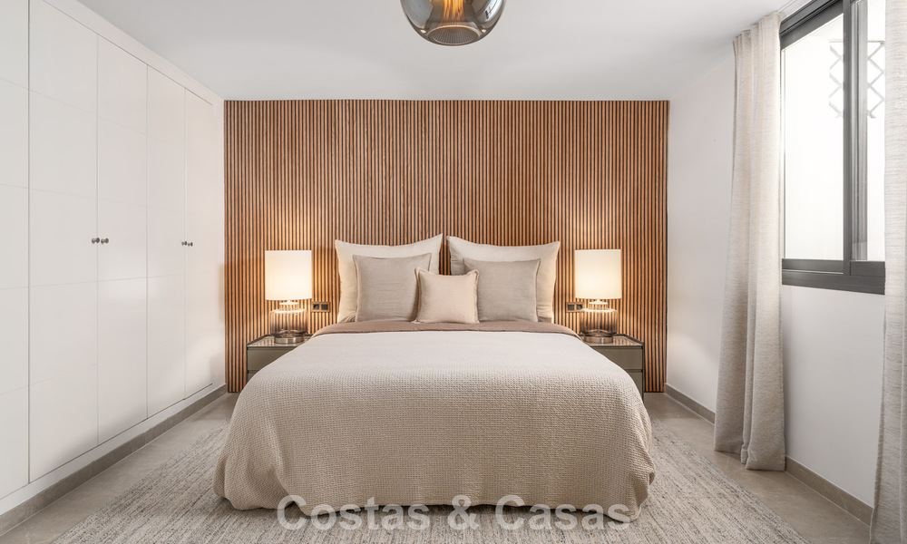 Stijlvolle zuiderse familiewoning te koop in Nueva Andalucia’s golfvallei, Marbella 781882