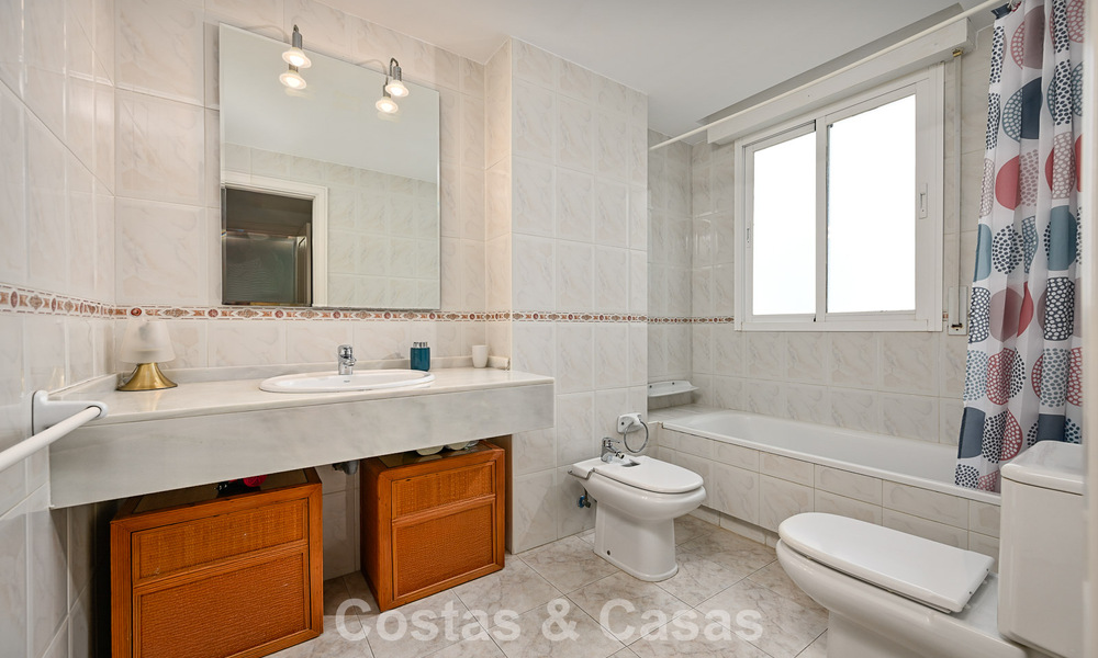 Ruim 3-slaapkamer appartement te koop, op wandelafstand van het strand en van het centrum van San Pedro, Marbella 781940