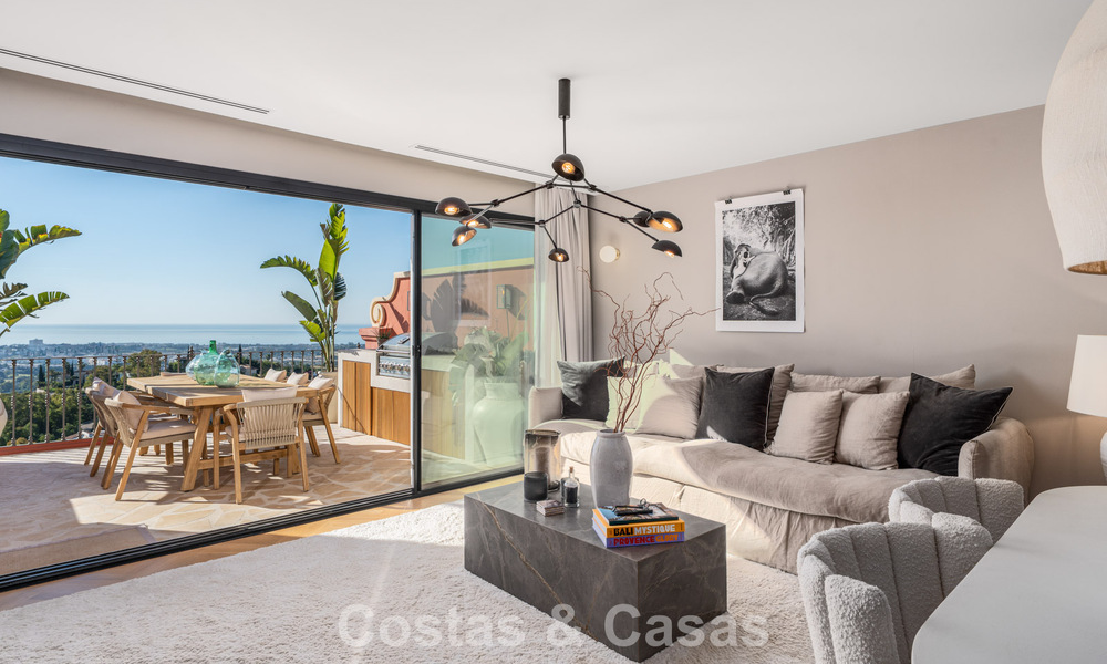 Instapklaar duplex penthouse, modern gerenoveerd, met formidabel zeezicht te koop in Marbella - Benahavis 782396
