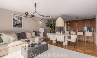 Instapklaar duplex penthouse, modern gerenoveerd, met formidabel zeezicht te koop in Marbella - Benahavis 782399 