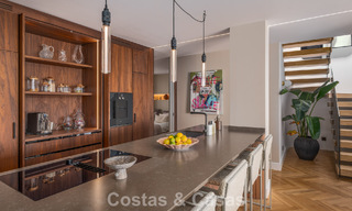 Instapklaar duplex penthouse, modern gerenoveerd, met formidabel zeezicht te koop in Marbella - Benahavis 782402 