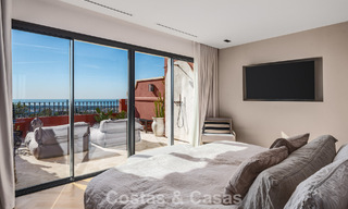 Instapklaar duplex penthouse, modern gerenoveerd, met formidabel zeezicht te koop in Marbella - Benahavis 782403 