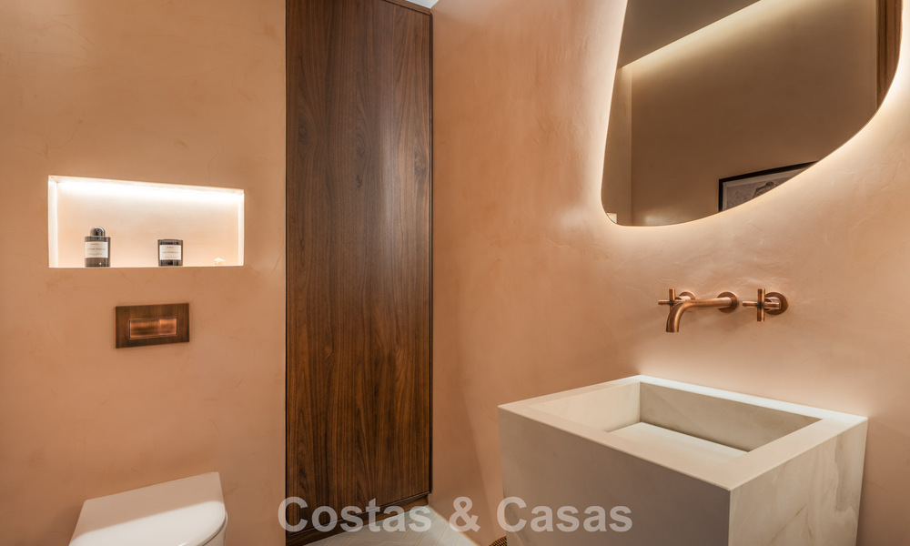 Instapklaar duplex penthouse, modern gerenoveerd, met formidabel zeezicht te koop in Marbella - Benahavis 782409