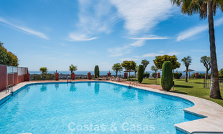 Instapklaar duplex penthouse, modern gerenoveerd, met formidabel zeezicht te koop in Marbella - Benahavis 782416 