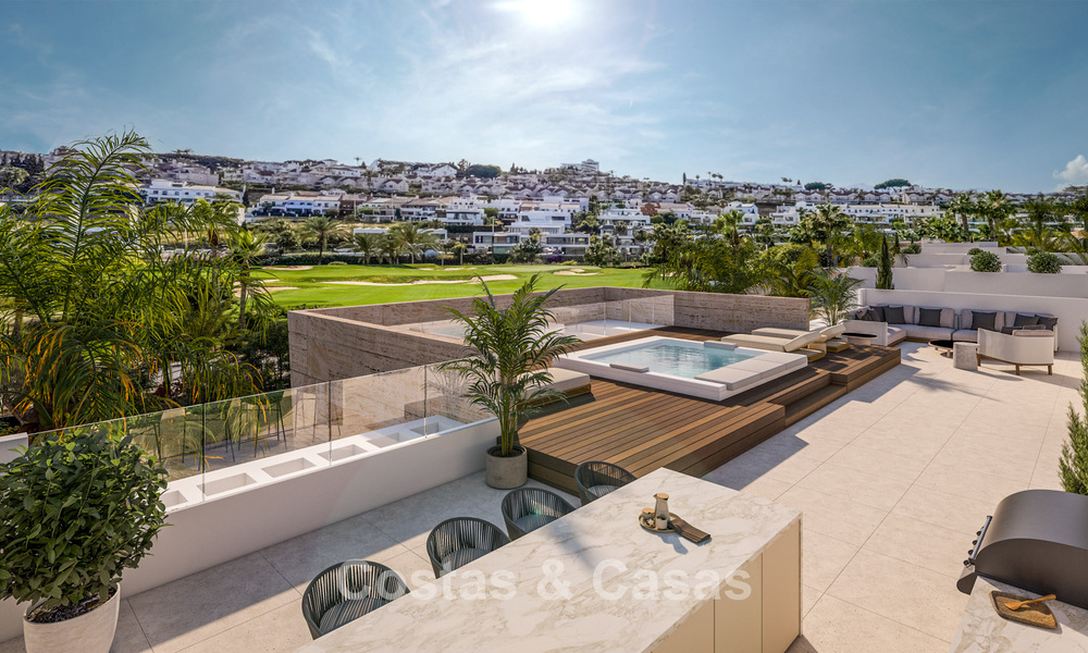 Nieuwbouwvilla’s te koop op loopafstand van een fantastisch clubhuis op de New Golden Mile tussen Marbella en Estepona 781985