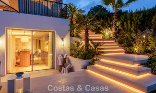 Instapklare, stijlvol gerenoveerde luxevilla te koop in het hart van Nueva Andalucia’s golfvallei, Marbella 783151 