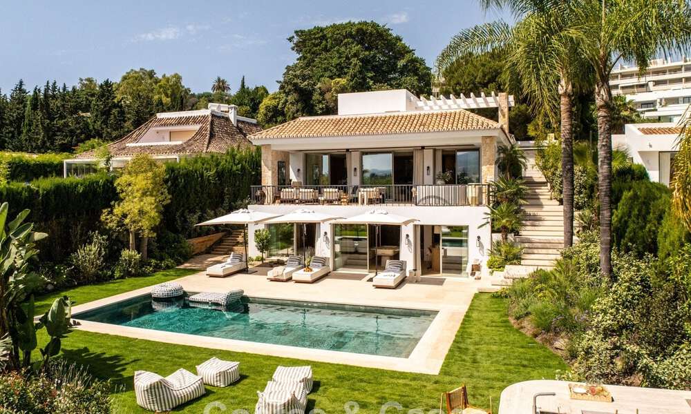 Instapklare, stijlvol gerenoveerde luxevilla te koop in het hart van Nueva Andalucia’s golfvallei, Marbella 783155