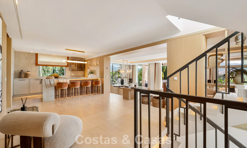 Instapklare, stijlvol gerenoveerde luxevilla te koop in het hart van Nueva Andalucia’s golfvallei, Marbella 783165