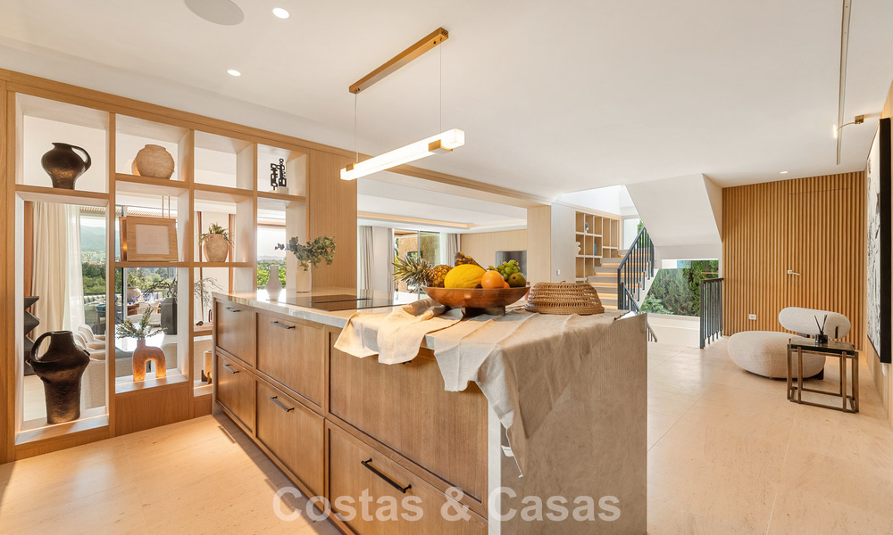 Instapklare, stijlvol gerenoveerde luxevilla te koop in het hart van Nueva Andalucia’s golfvallei, Marbella 783172