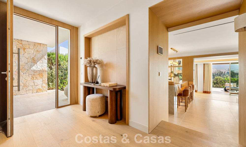 Instapklare, stijlvol gerenoveerde luxevilla te koop in het hart van Nueva Andalucia’s golfvallei, Marbella 783173