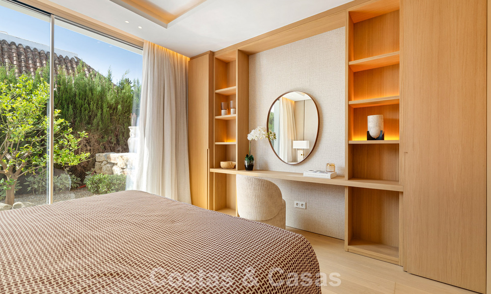 Instapklare, stijlvol gerenoveerde luxevilla te koop in het hart van Nueva Andalucia’s golfvallei, Marbella 783176