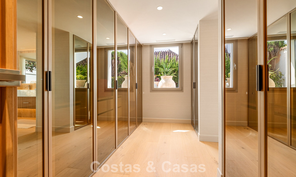 Instapklare, stijlvol gerenoveerde luxevilla te koop in het hart van Nueva Andalucia’s golfvallei, Marbella 783179
