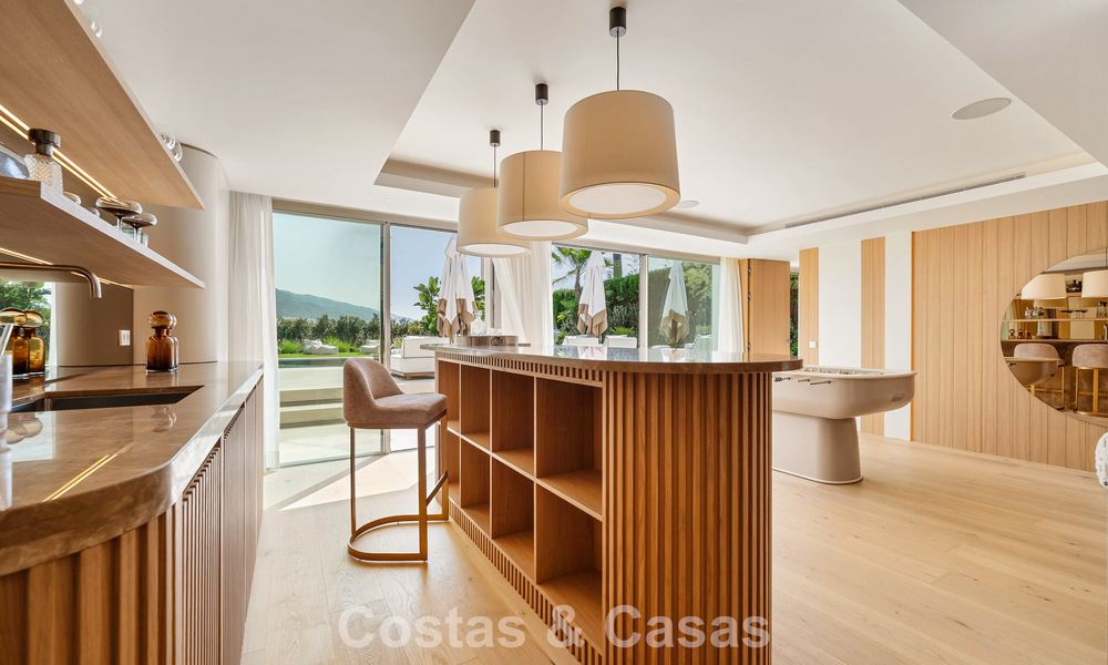 Instapklare, stijlvol gerenoveerde luxevilla te koop in het hart van Nueva Andalucia’s golfvallei, Marbella 783190