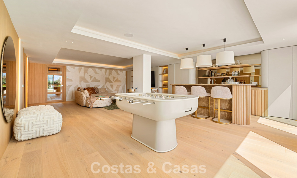 Instapklare, stijlvol gerenoveerde luxevilla te koop in het hart van Nueva Andalucia’s golfvallei, Marbella 783191