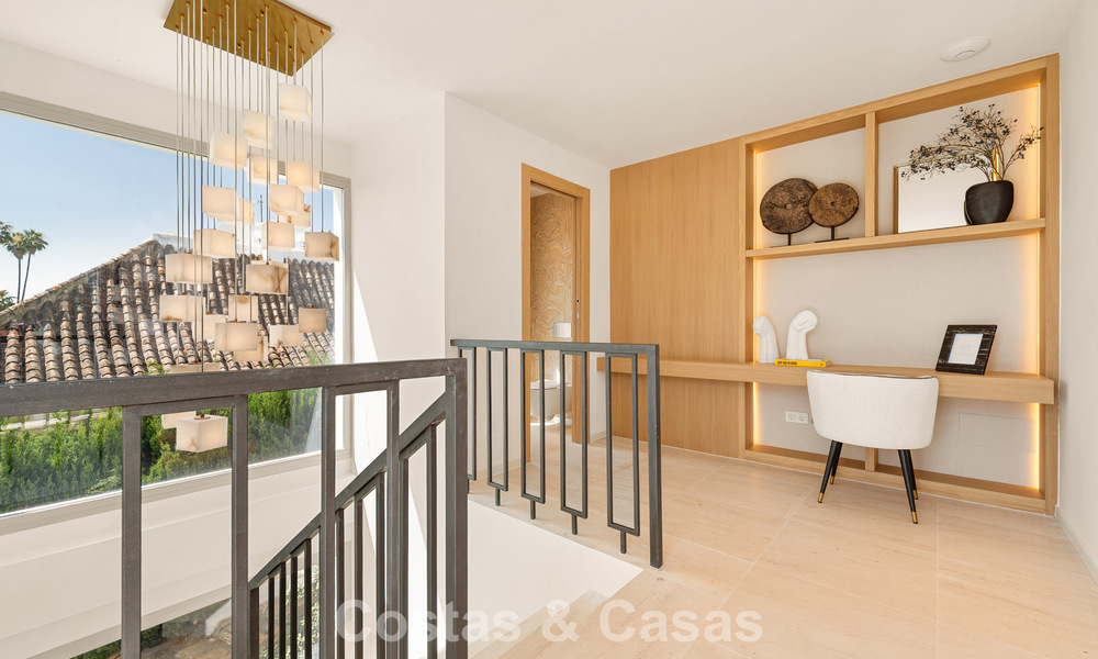 Instapklare, stijlvol gerenoveerde luxevilla te koop in het hart van Nueva Andalucia’s golfvallei, Marbella 783195