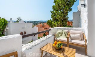 Instapklaar duplex penthouse te koop in een gated complex in Rio Verde - Nueva Andalucia, Marbella 782202 