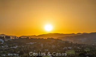 Instapklaar duplex penthouse te koop in een gated complex in Rio Verde - Nueva Andalucia, Marbella 782208 