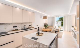 Instapklaar duplex penthouse te koop in een gated complex in Rio Verde - Nueva Andalucia, Marbella 782227 