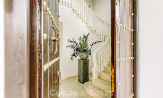 Instapklare, mediterrane familievilla te koop in een gated golfresort op de New Golden Mile tussen Marbella en Estepona 782165 