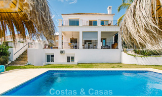 Instapklare, mediterrane familievilla te koop in een gated golfresort op de New Golden Mile tussen Marbella en Estepona 782166 