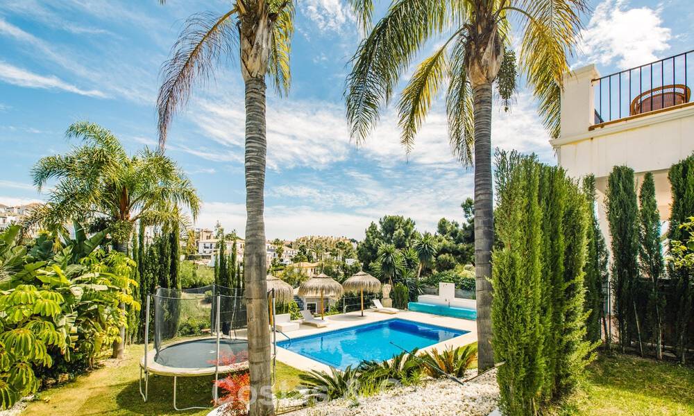 Instapklare, mediterrane familievilla te koop in een gated golfresort op de New Golden Mile tussen Marbella en Estepona 782167