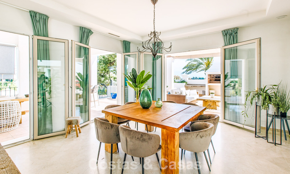 Instapklare, mediterrane familievilla te koop in een gated golfresort op de New Golden Mile tussen Marbella en Estepona 782177
