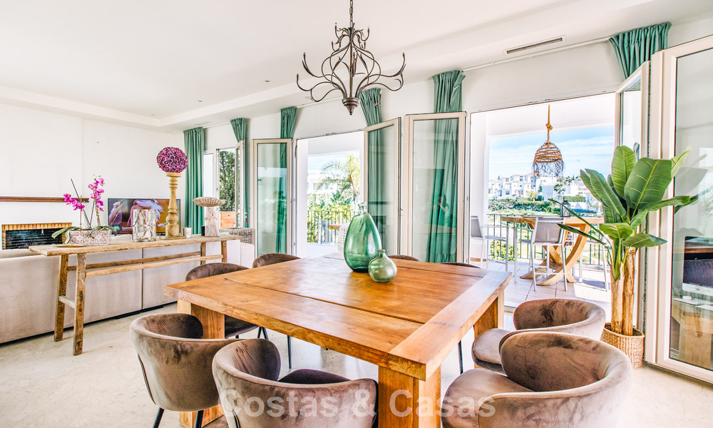 Instapklare, mediterrane familievilla te koop in een gated golfresort op de New Golden Mile tussen Marbella en Estepona 782179