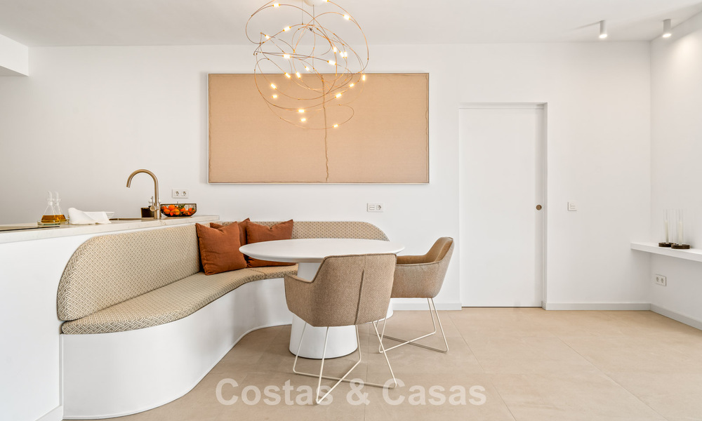 Instapklaar, modern gerenoveerd 3-slaapkamer appartement in een eerstelijns golfcomplex in Nueva Andalucia, Marbella 782265