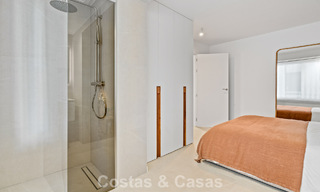 Instapklaar, modern gerenoveerd 3-slaapkamer appartement in een eerstelijns golfcomplex in Nueva Andalucia, Marbella 782281 