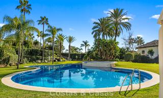 Instapklaar, modern gerenoveerd 3-slaapkamer appartement in een eerstelijns golfcomplex in Nueva Andalucia, Marbella 782282 