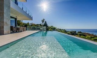 Instapklare, moderne luxevilla met panoramisch zeezicht te koop in een rustige woonwijk in Benalmadena, Costa del Sol 782355 