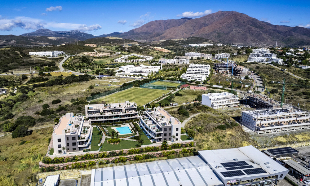Nieuwe, hedendaagse appartementen met prachtig zeezicht te koop nabij Estepona centrum 783350