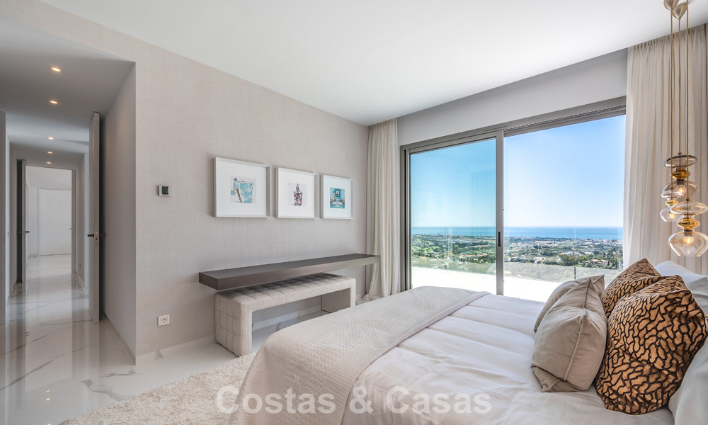 Geavanceerd appartement met zeezicht te koop in een gated boutique complex in de heuvels van Marbella - Benahavis 783453