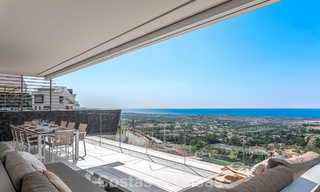 Geavanceerd appartement met zeezicht te koop in een gated boutique complex in de heuvels van Marbella - Benahavis 783464 