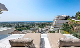 Geavanceerd appartement met zeezicht te koop in een gated boutique complex in de heuvels van Marbella - Benahavis 783465 