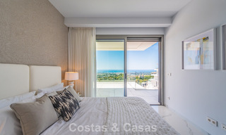 Geavanceerd appartement met zeezicht te koop in een gated boutique complex in de heuvels van Marbella - Benahavis 783479 