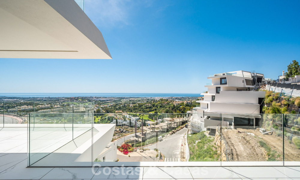 Geavanceerd appartement met zeezicht te koop in een gated boutique complex in de heuvels van Marbella - Benahavis 783483