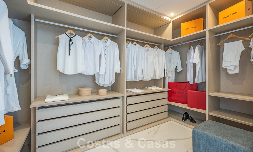 Geavanceerd appartement met zeezicht te koop in een gated boutique complex in de heuvels van Marbella - Benahavis 783489