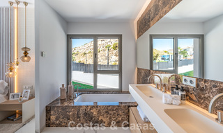 Geavanceerd appartement met zeezicht te koop in een gated boutique complex in de heuvels van Marbella - Benahavis 783497 