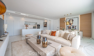 Geavanceerd appartement met zeezicht te koop in een gated boutique complex in de heuvels van Marbella - Benahavis 783499 