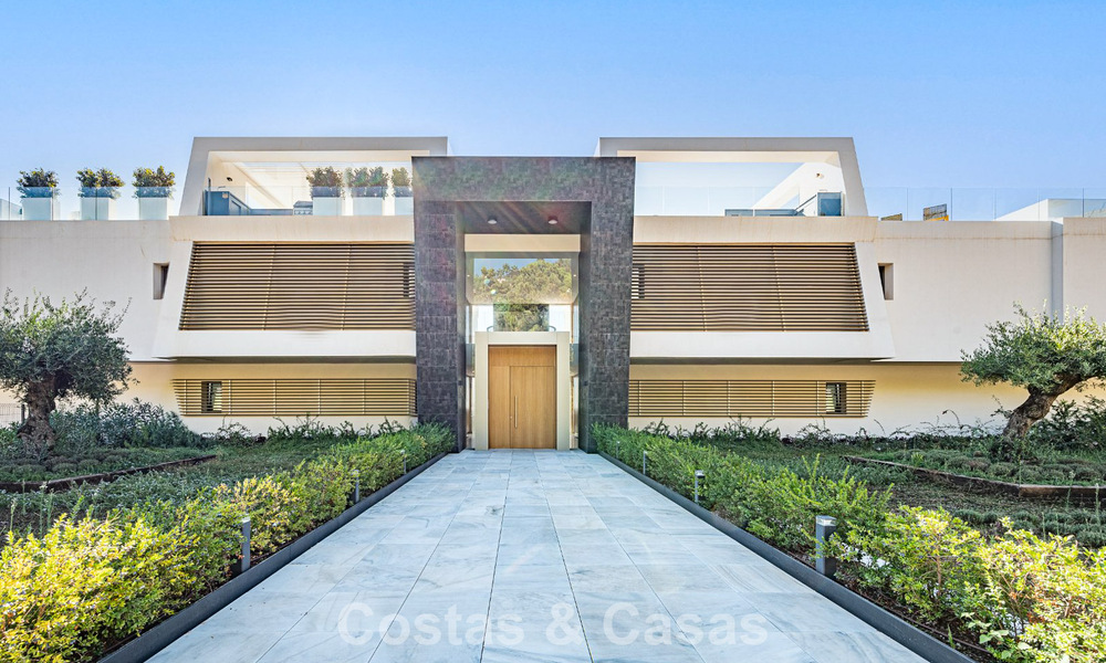 Geavanceerd appartement met zeezicht te koop in een gated boutique complex in de heuvels van Marbella - Benahavis 783500