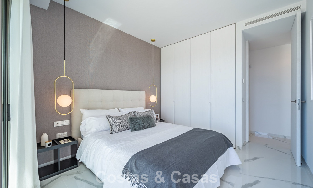 Geavanceerd appartement met zeezicht te koop in een gated boutique complex in de heuvels van Marbella - Benahavis 783502