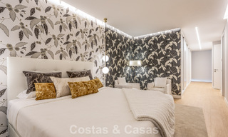 Modern 4-slaapkamer appartement te koop aan het strand met zeezicht in Estepona, Costa del Sol 782675 