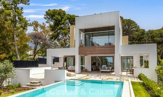 Eigentijdse villa te koop op loopafstand van het strand en voorzieningen in Marbella stad 783511 