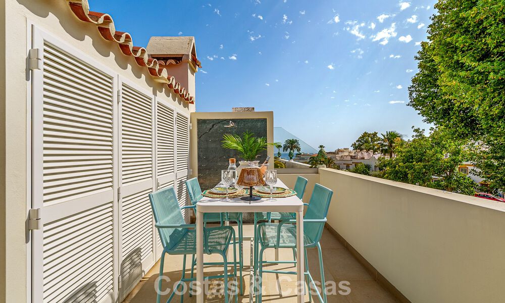 Luxueus gerenoveerd herenhuis in mediterrane bouwstijl te koop aan het strand op Marbella’s Golden Mile 782809