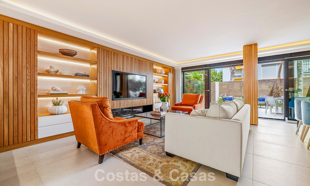 Luxueus gerenoveerd herenhuis in mediterrane bouwstijl te koop aan het strand op Marbella’s Golden Mile 782814