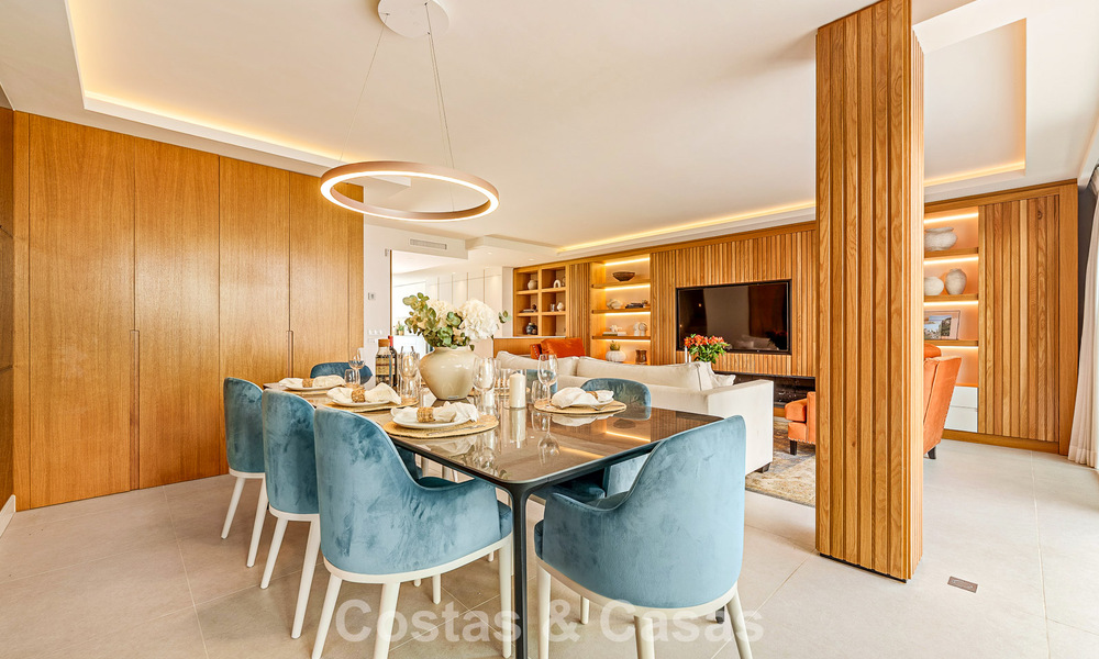 Luxueus gerenoveerd herenhuis in mediterrane bouwstijl te koop aan het strand op Marbella’s Golden Mile 782817