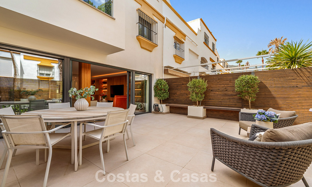 Luxueus gerenoveerd herenhuis in mediterrane bouwstijl te koop aan het strand op Marbella’s Golden Mile 782820